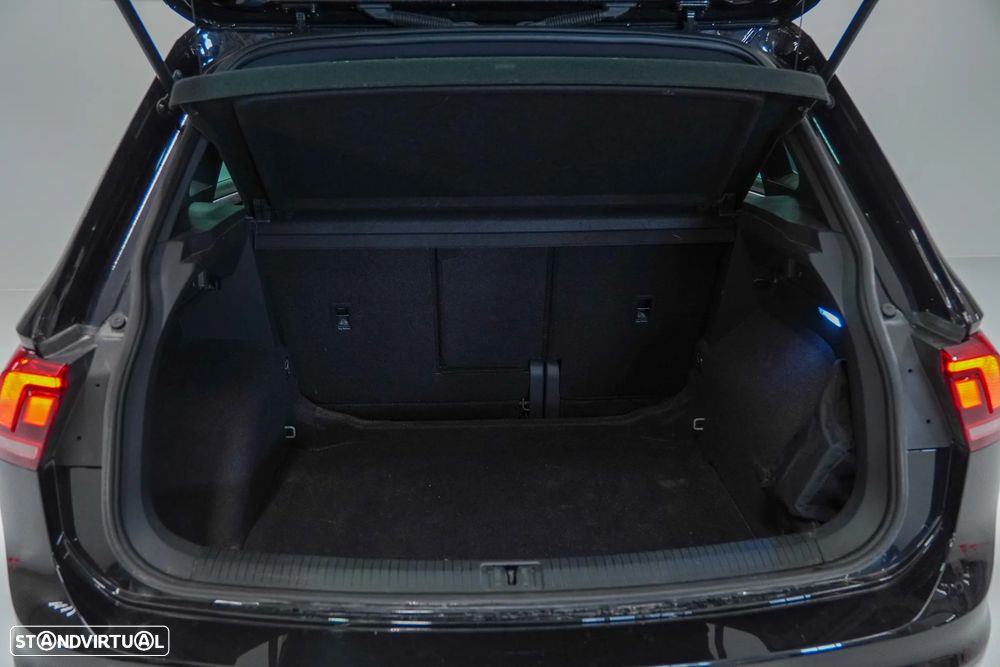 VW Tiguan 2.0 TDI R-Line DSG - 12
