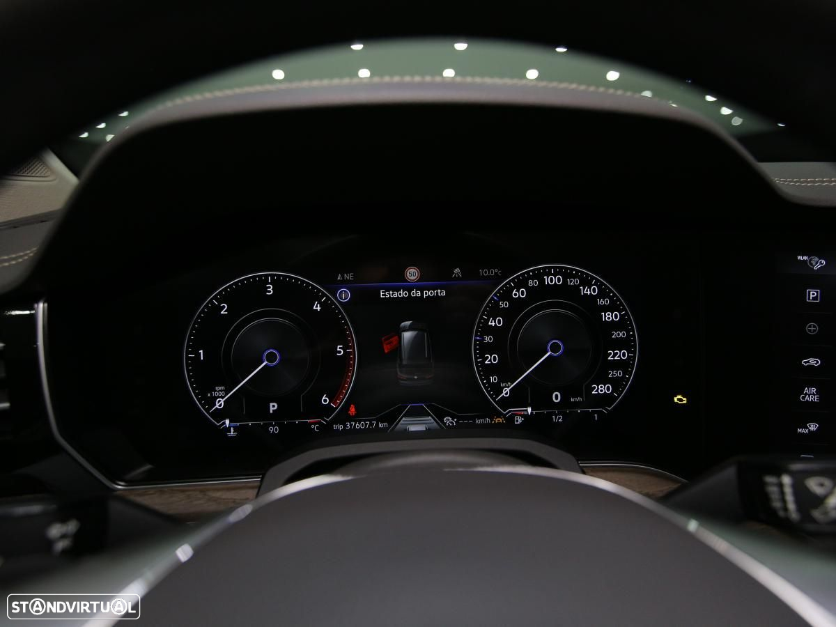 VW Touareg 3.0 TDI V6 Elegance Plus - 11