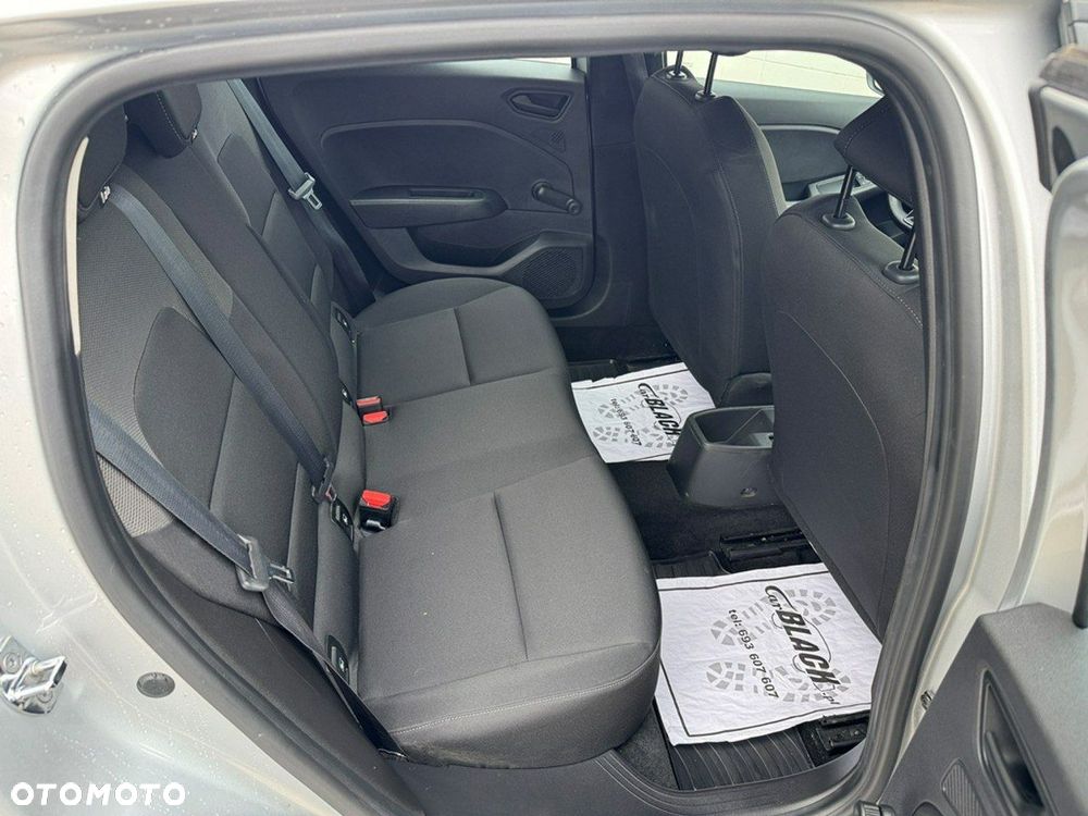 Renault Clio - 10