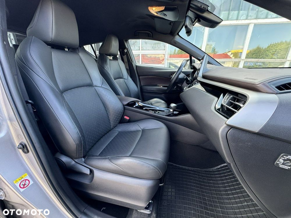 Toyota C-HR - 33