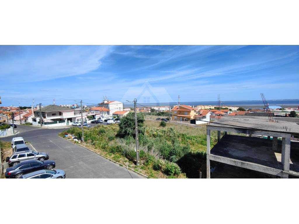 Terreno com 269 m²﻿ na Portela da Azóia, Santa Iria de Azóia, com v... - Grande imagem: 2/18