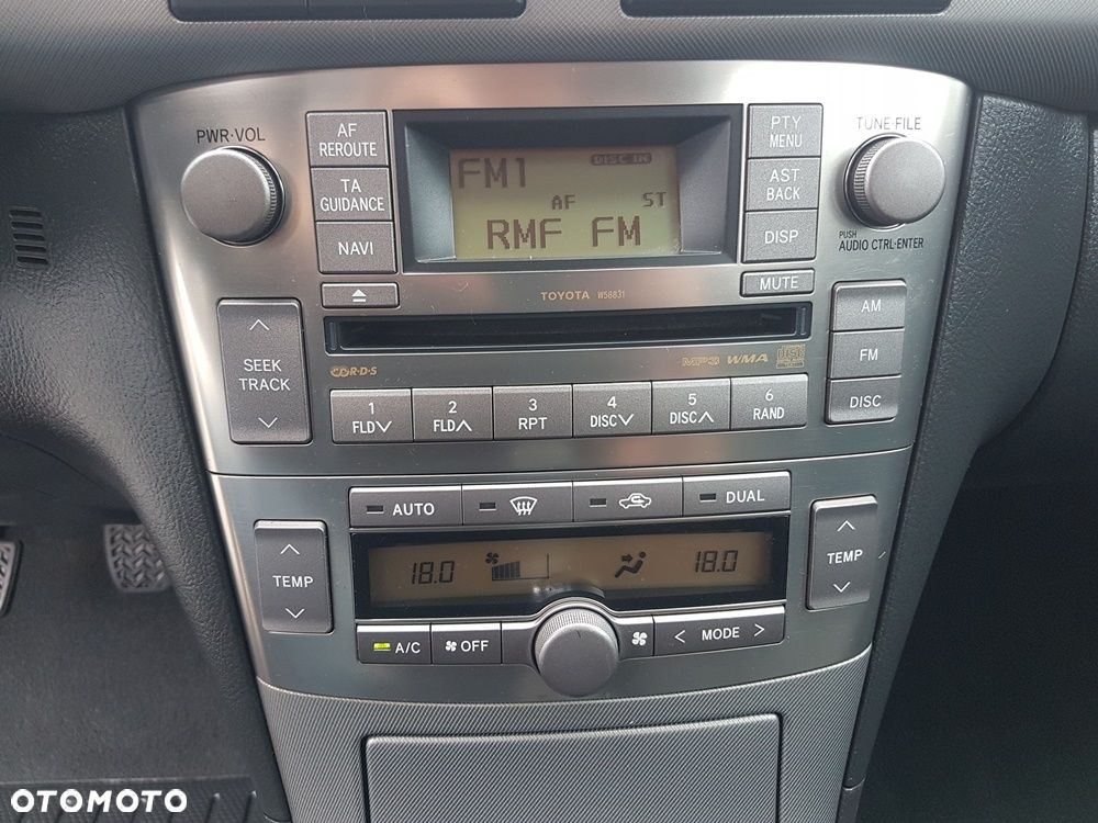 Toyota Avensis 2.0 VVT-i Executive - 19