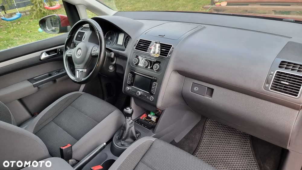 Volkswagen Touran 2.0 TDI DPF Highline - 9