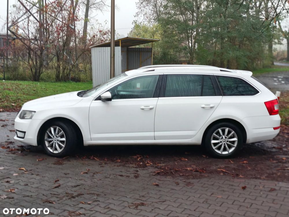 Skoda Octavia 2.0 TDI 4x4 Edition DSG - 5