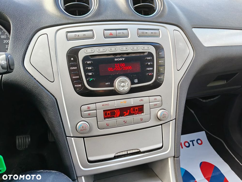 Ford Mondeo 2.0 TDCi Platinium X Plus (Titanium) - 23