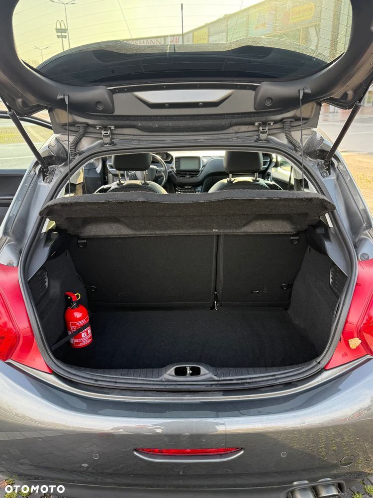 Peugeot 208 - 7