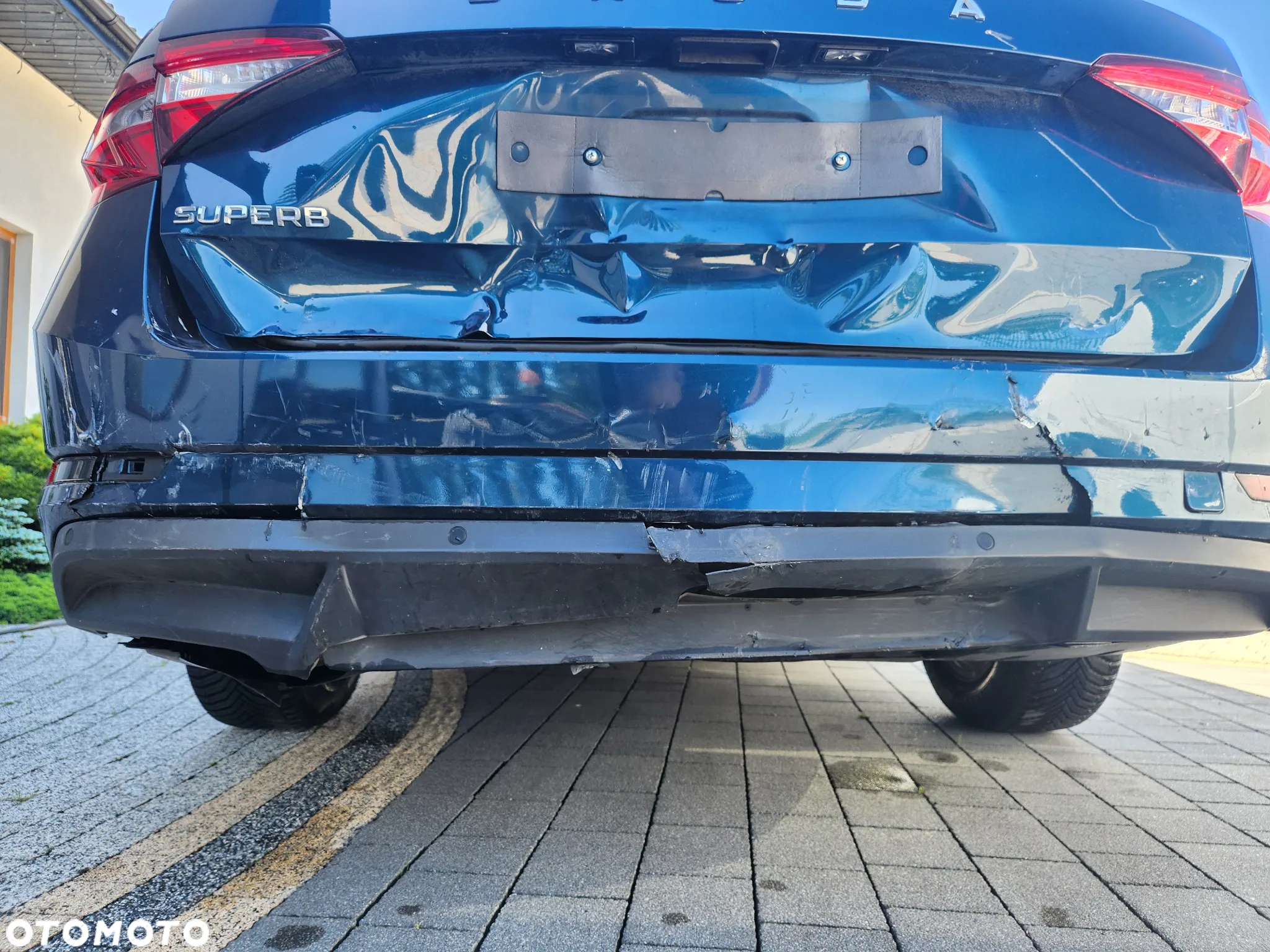 Skoda Superb 2.0 TDI DSG Premium Edition - 8