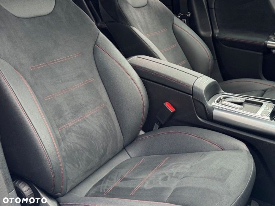 Mercedes-Benz GLA 200 mHEV AMG Line 7G-DCT - 13
