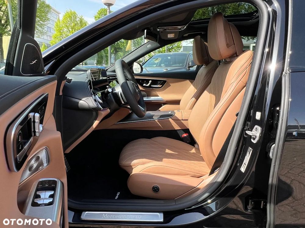 Mercedes-Benz Klasa E 220 d 4-Matic AMG - 18