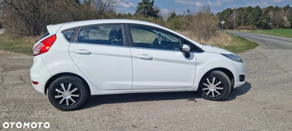 Ford Fiesta 1.0 EcoBoost mHEV Titanium - 9
