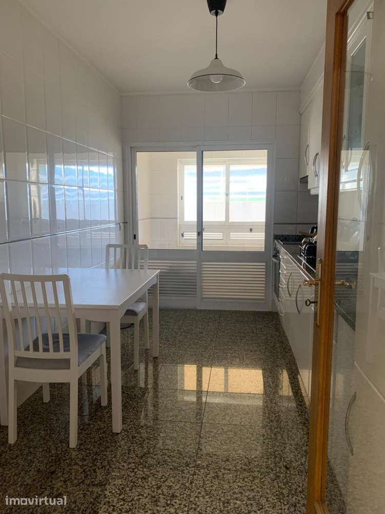 Apartamento com 1 quartos - localizado em Madalena Porto - Grande imagem: 5/18