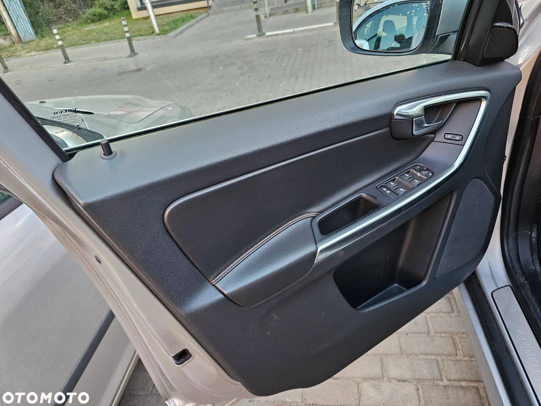 Volvo XC 60 D3 Drive-E Ocean Race - 19