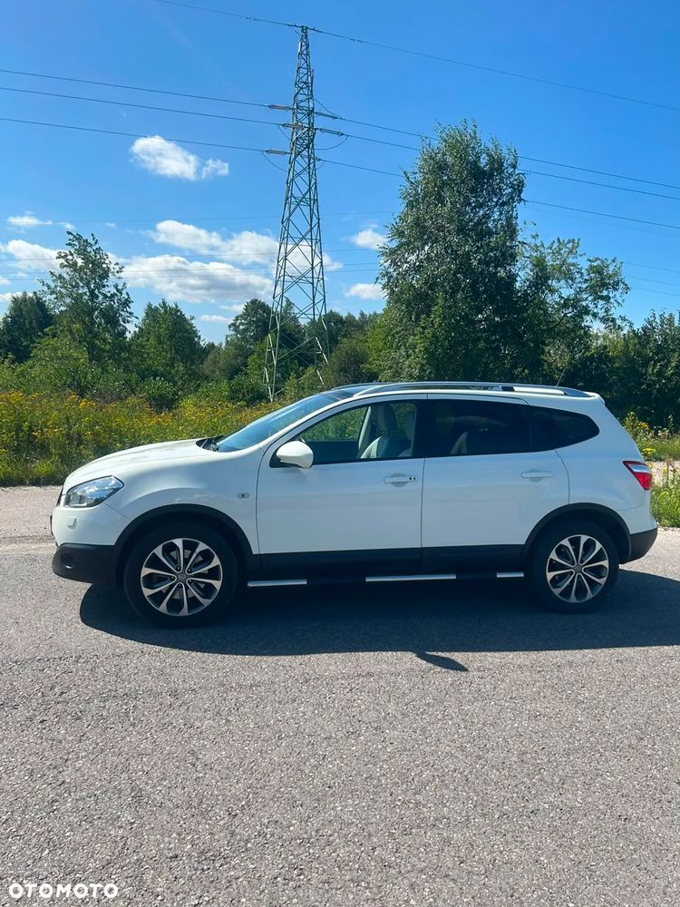 Nissan Qashqai+2 2.0 4x4 Tekna CVT - 2