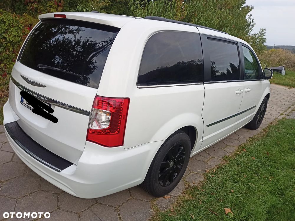 Chrysler Town & Country 3.6 Touring - 2