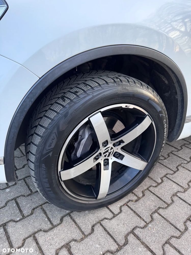 Volkswagen Touareg 3.0 V6 TDI BMT Perfectline R-Style - 3
