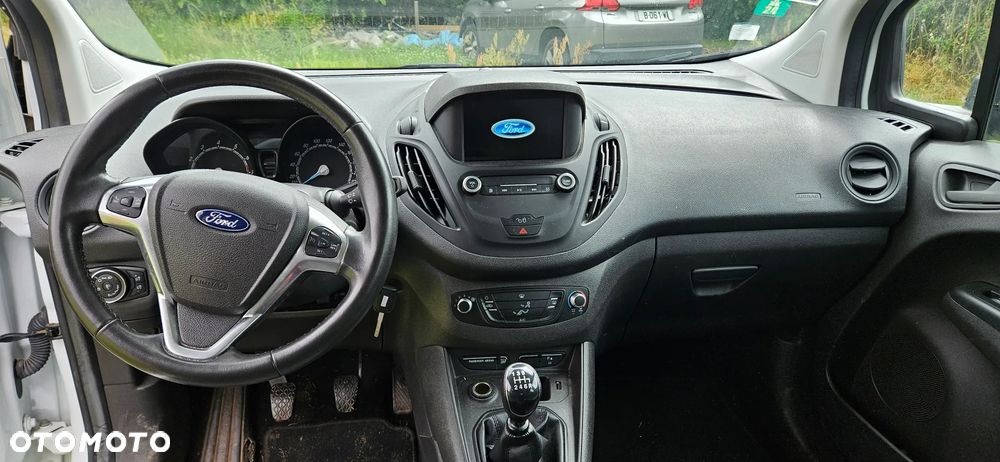 Ford Courier - 11