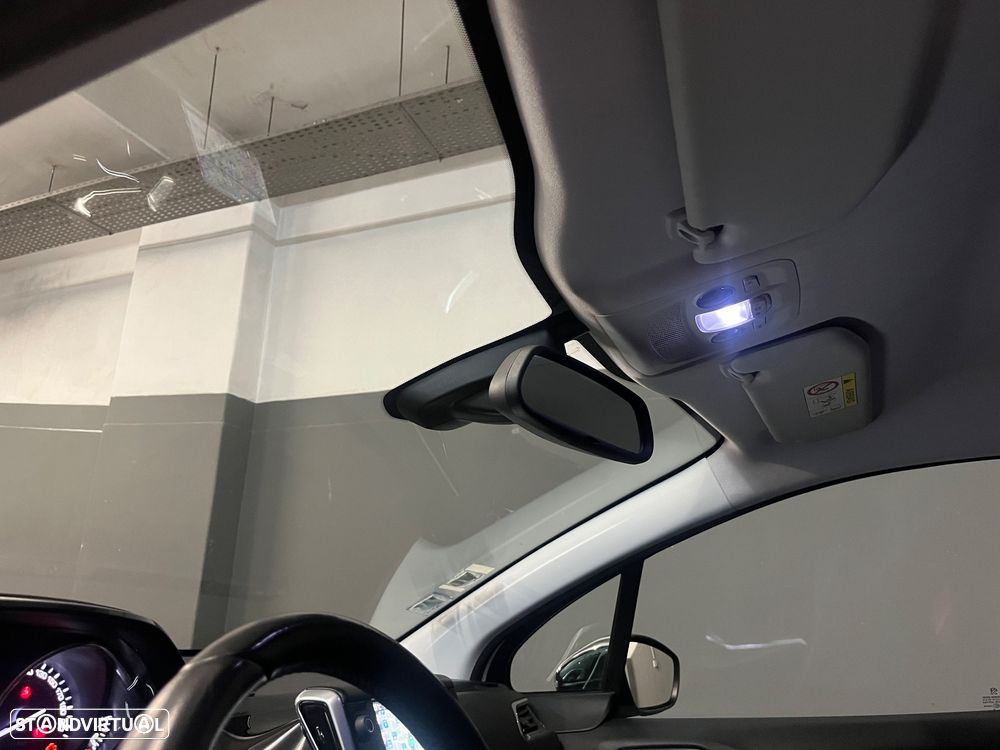 Peugeot 2008 1.2 VTi Allure - 33