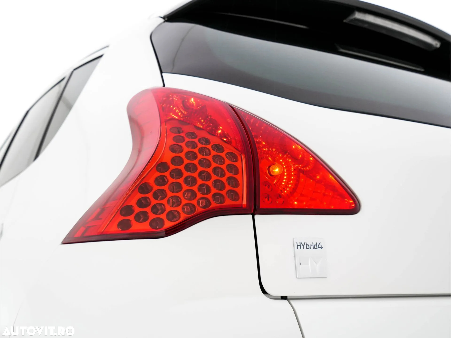 Peugeot 3008 HYbrid4 2.0 HDI FAP BMP - 16