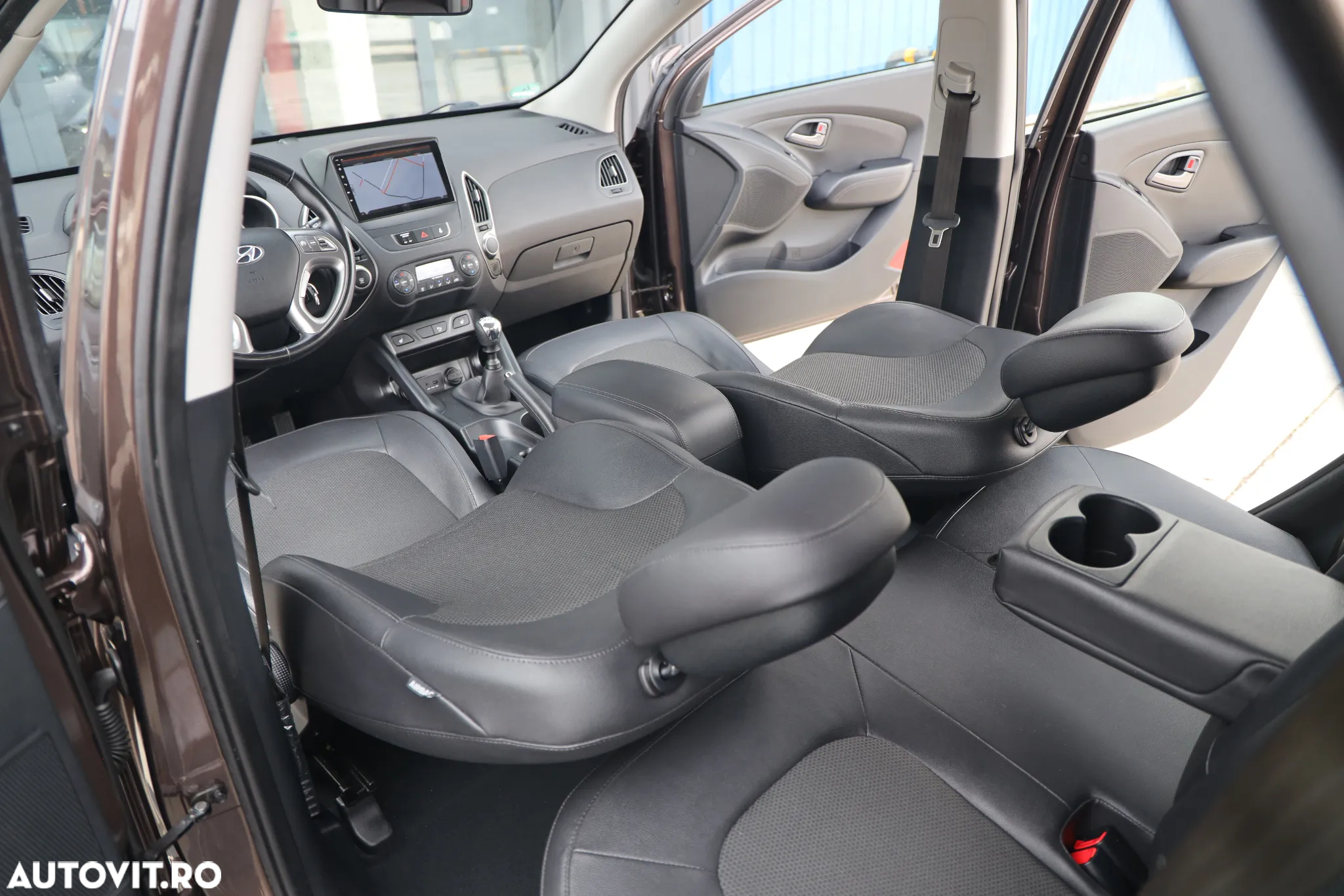 Hyundai ix35 2.0 CRDI 4WD Fifa World Cup Gold Edition - 7
