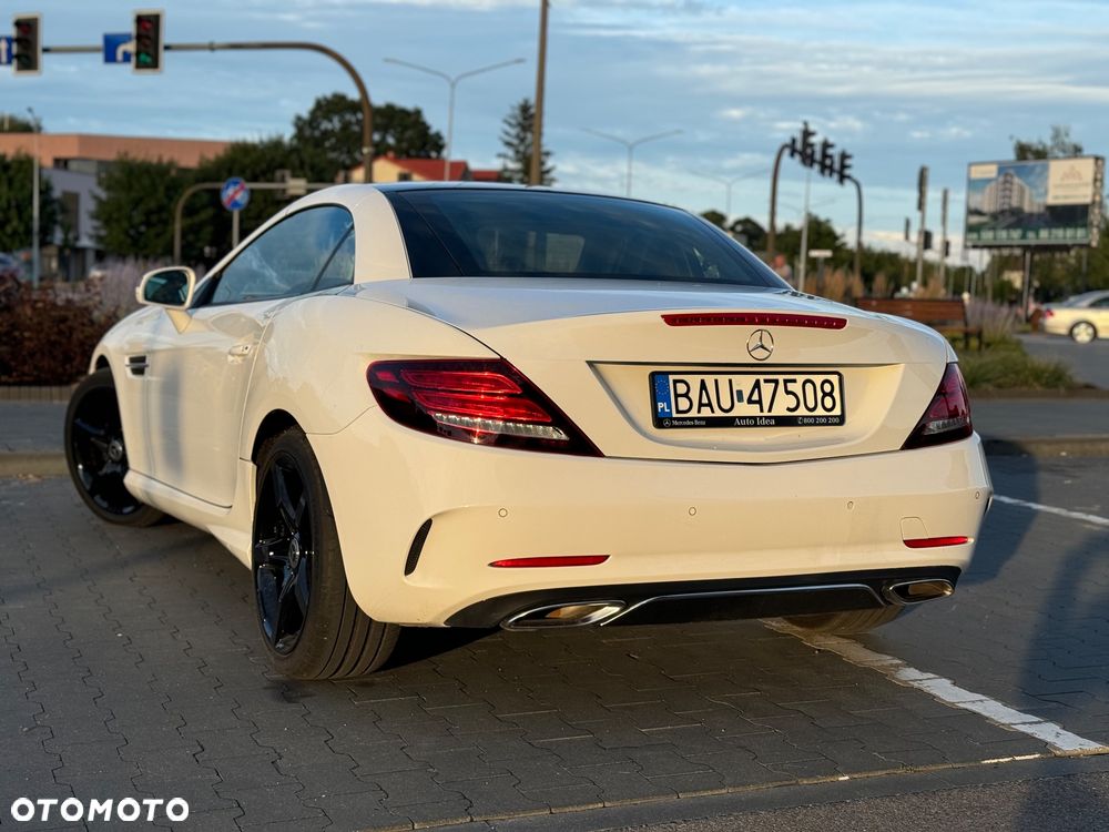 Mercedes-Benz SLC - 6