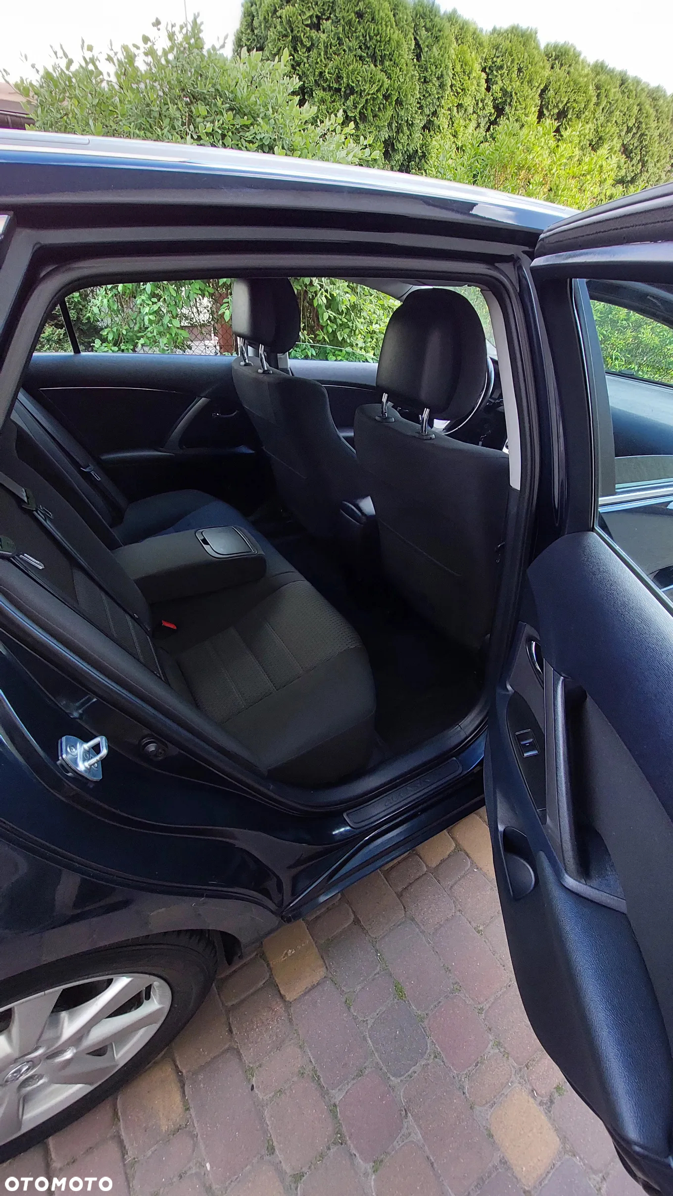 Toyota Avensis 1.8 Sol plus NAVI - 14