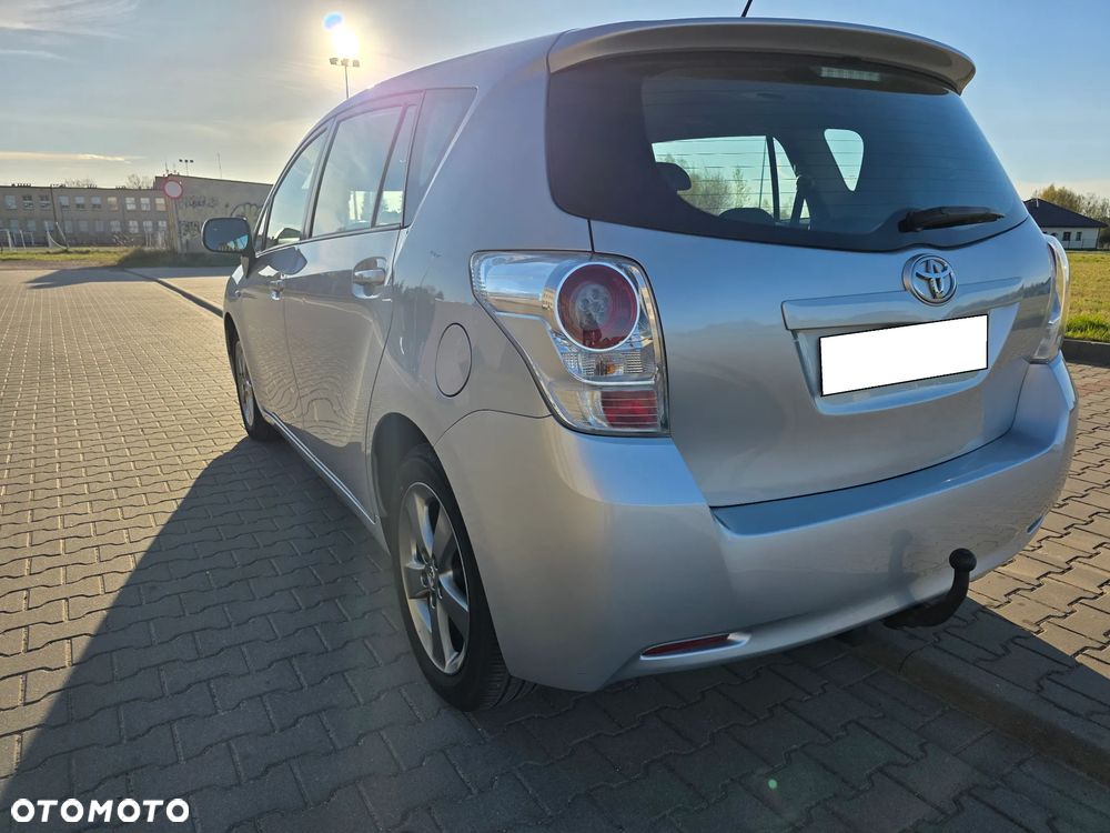 Toyota Verso 1.8 Multidrive Edition - 9
