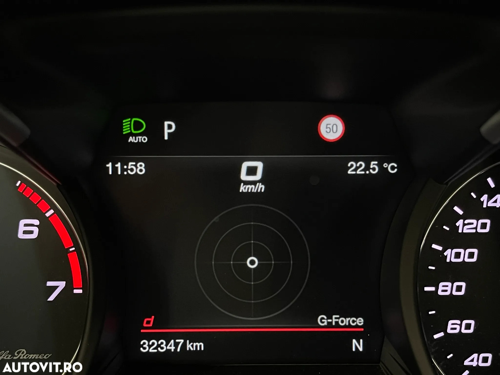 Alfa Romeo Stelvio 2.0 Turbo AWD AT8 Ti - 30