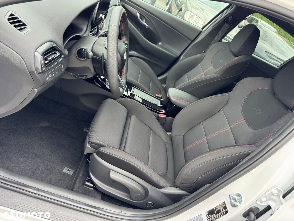 Hyundai i30 1.5 T-GDI 48V Modern DCT - 20