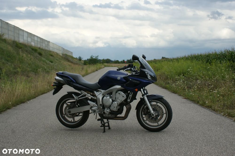 Yamaha FZ6