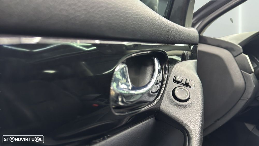Nissan Qashqai 1.5 dCi TEKNA - 19
