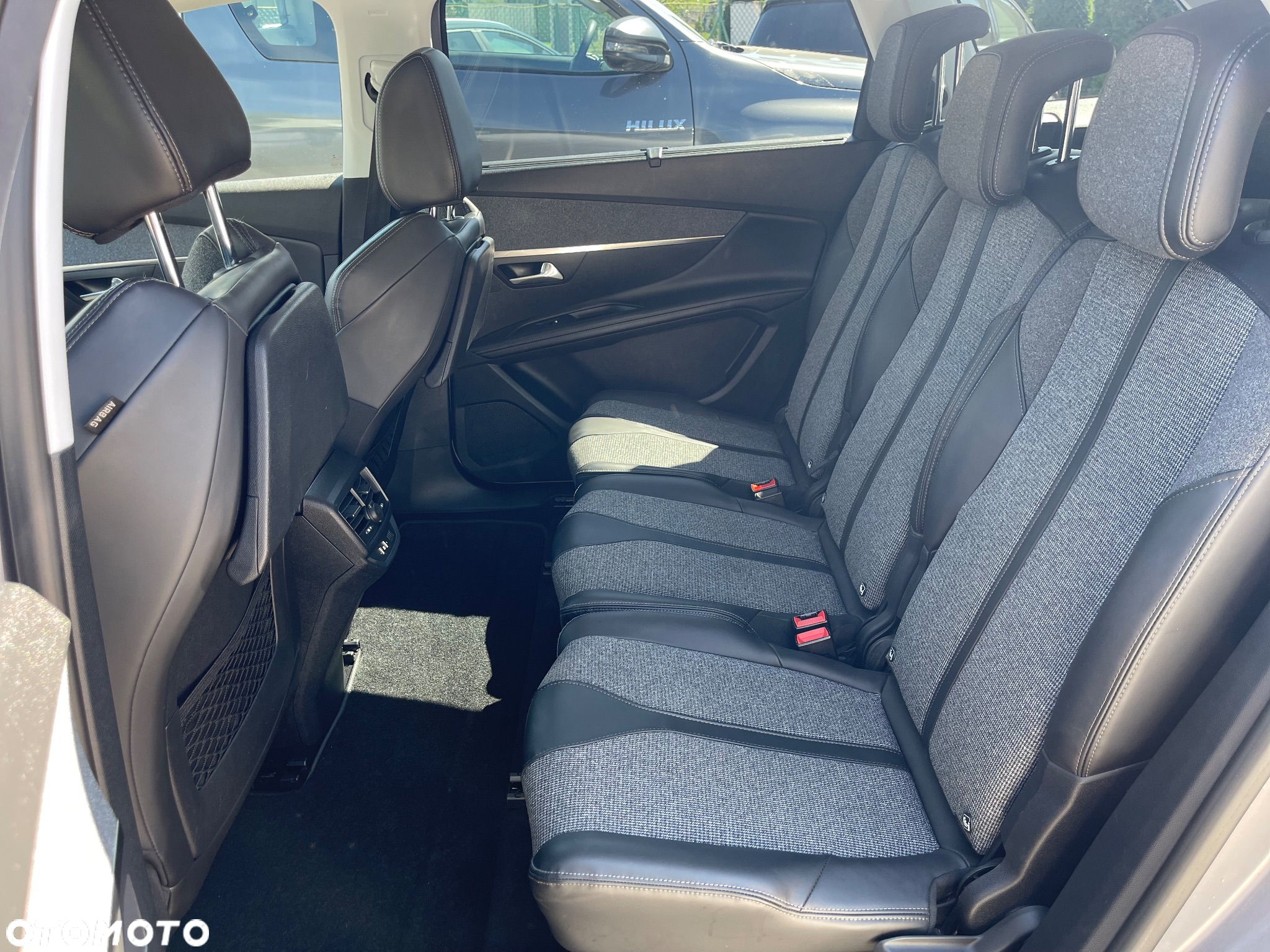 Peugeot 5008 BlueHDI 120 EAT6 Allure - 10