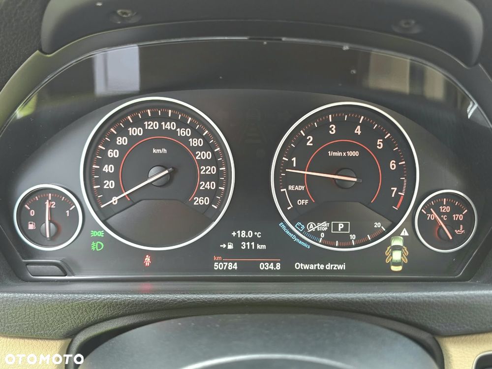 BMW Seria 3 330i - 12