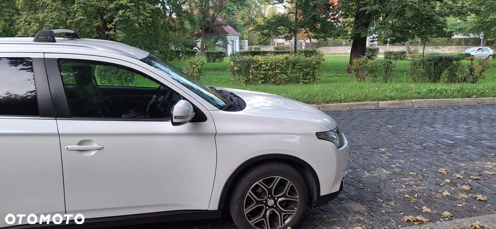 Mitsubishi Outlander - 13