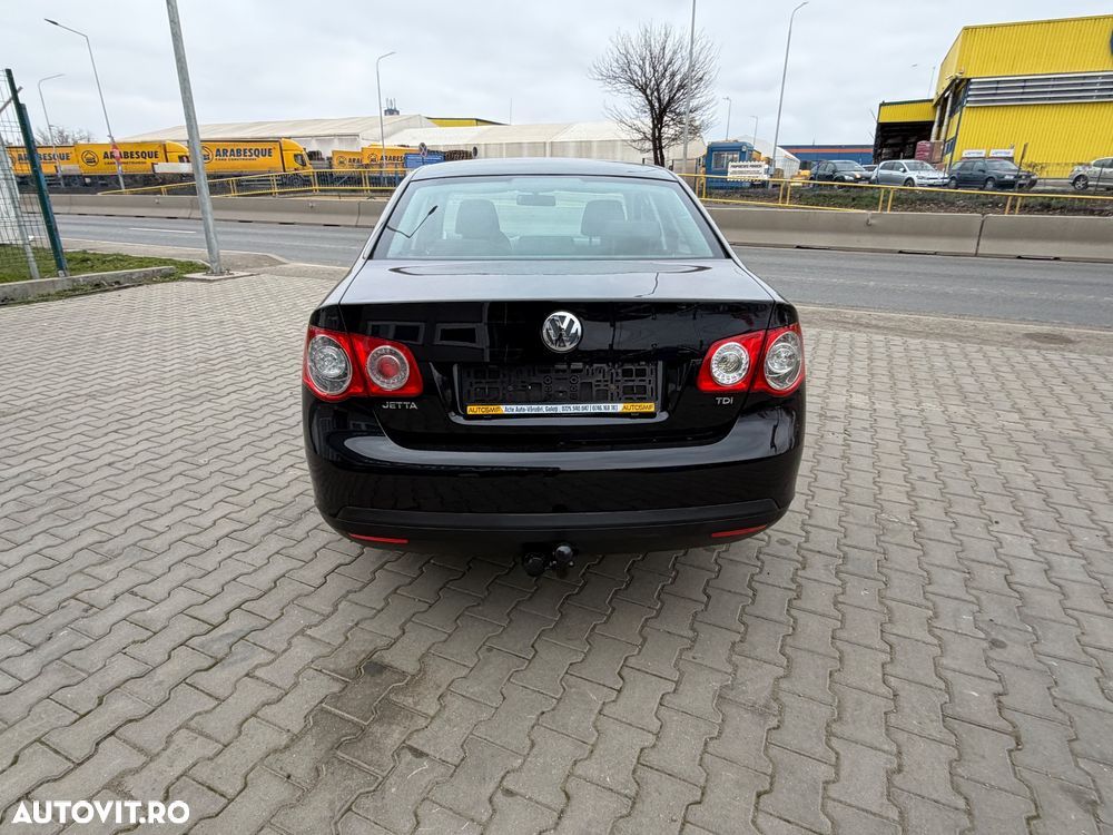 Volkswagen Jetta 1.9 TDI DPF United - 32