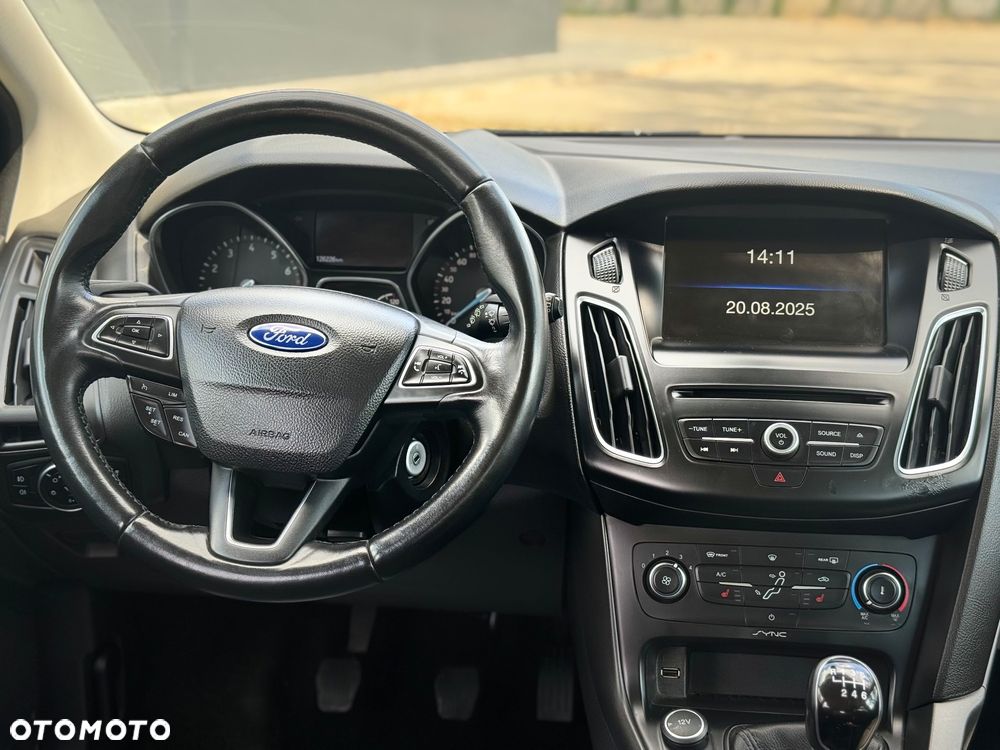 Ford Focus - 21