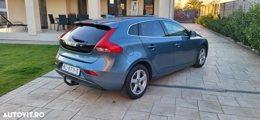 Volvo V40 - 8
