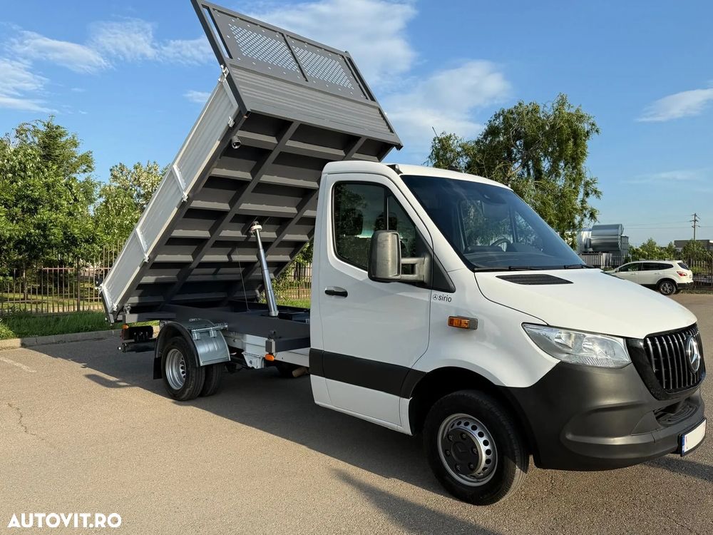 Mercedes-Benz Sprinter - 2