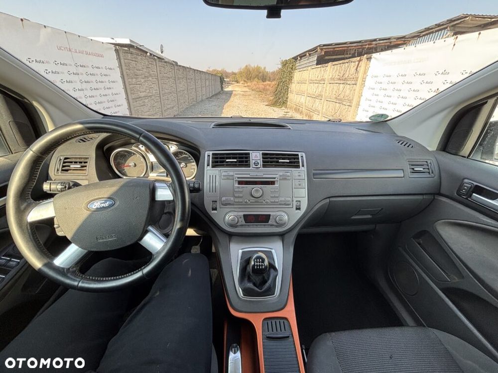 Ford Kuga 2.5 4x4 Trend - 10