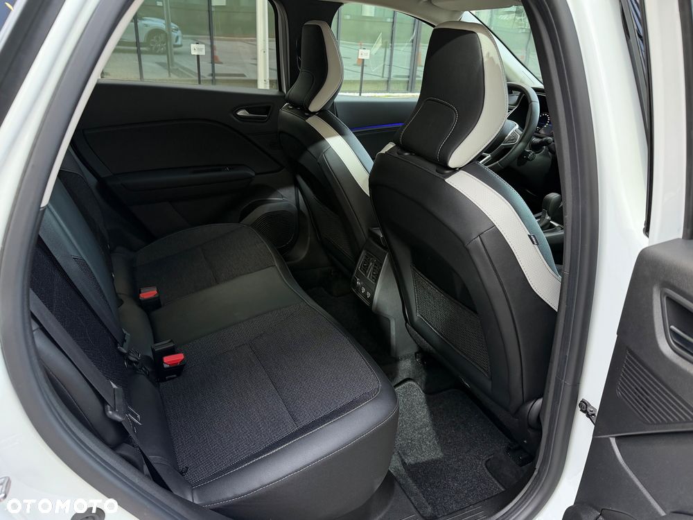 Renault Captur - 24
