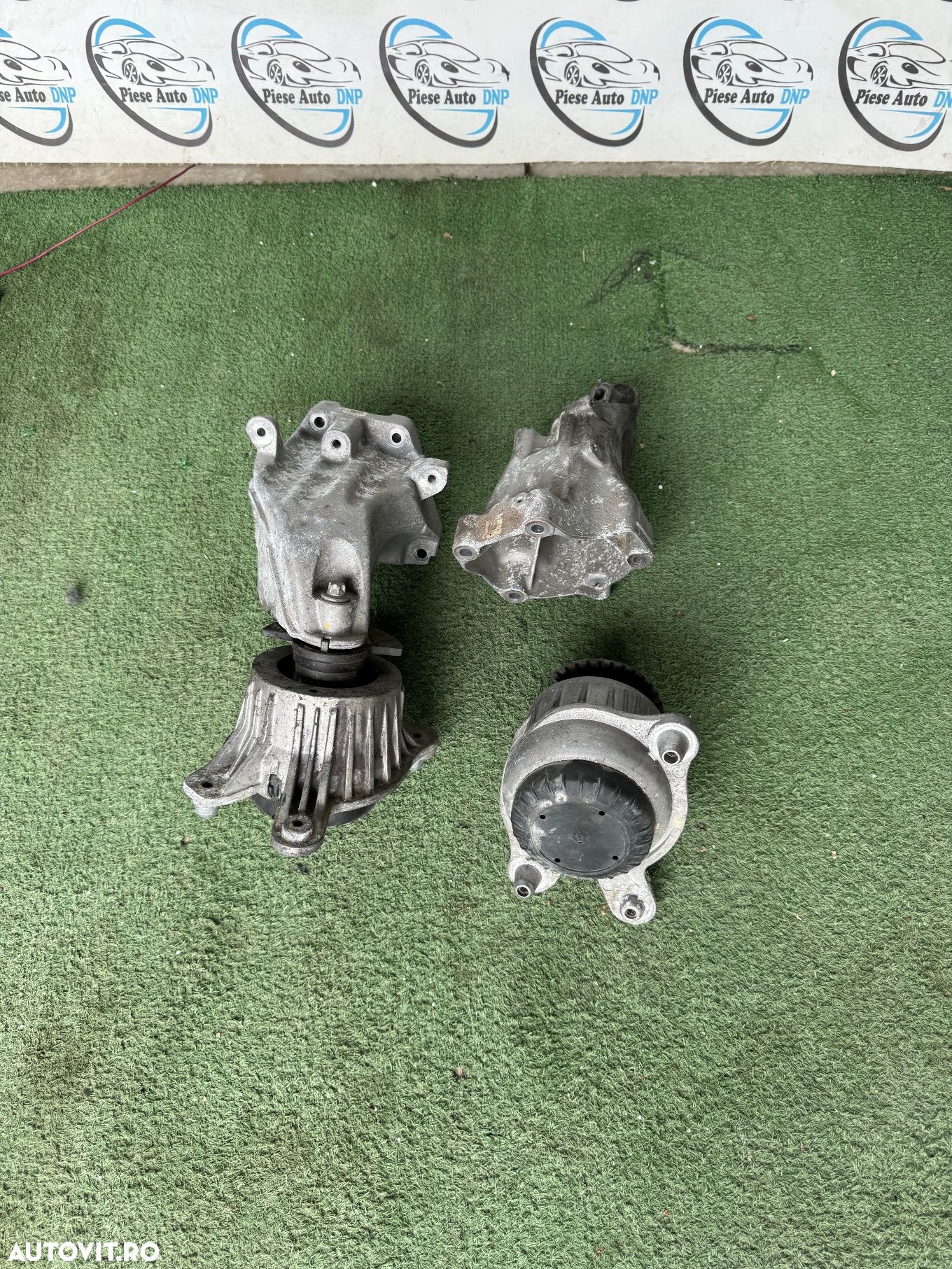 Tampon suport motor stanga dreapta Mercedes C class w205 - 1