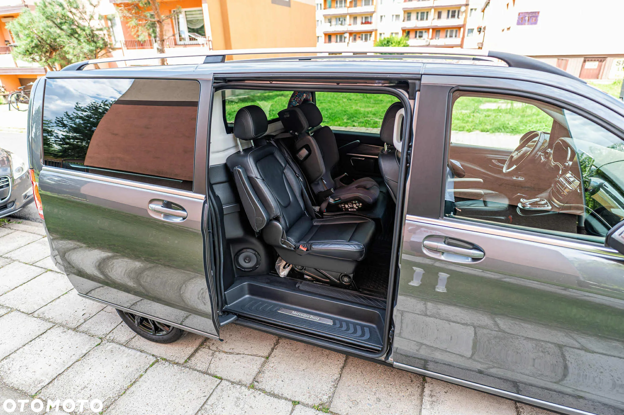 Mercedes-Benz Klasa V 300 d lang 9G-TRONIC Avantgarde Edition 2020 - 31