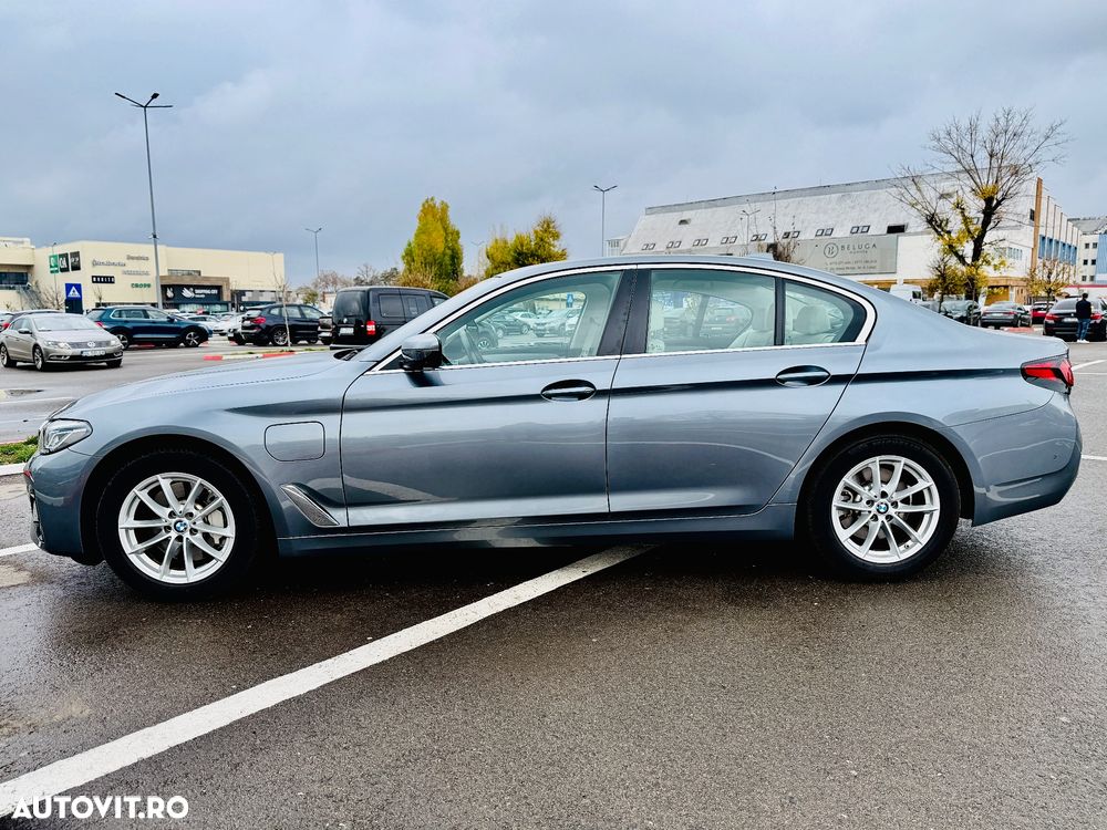 BMW Seria 5 530e Aut. Luxury Line - 3