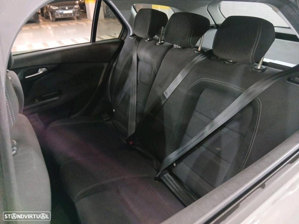 Fiat Tipo Station Wagon 1.3 M-Jet Lounge - 4