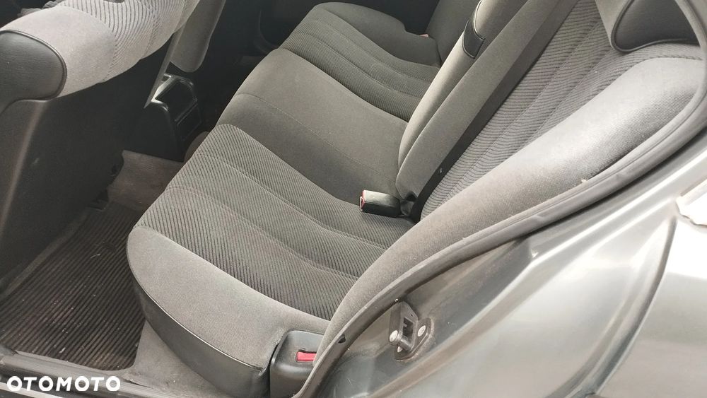 BMW Seria 5 520 i - 6
