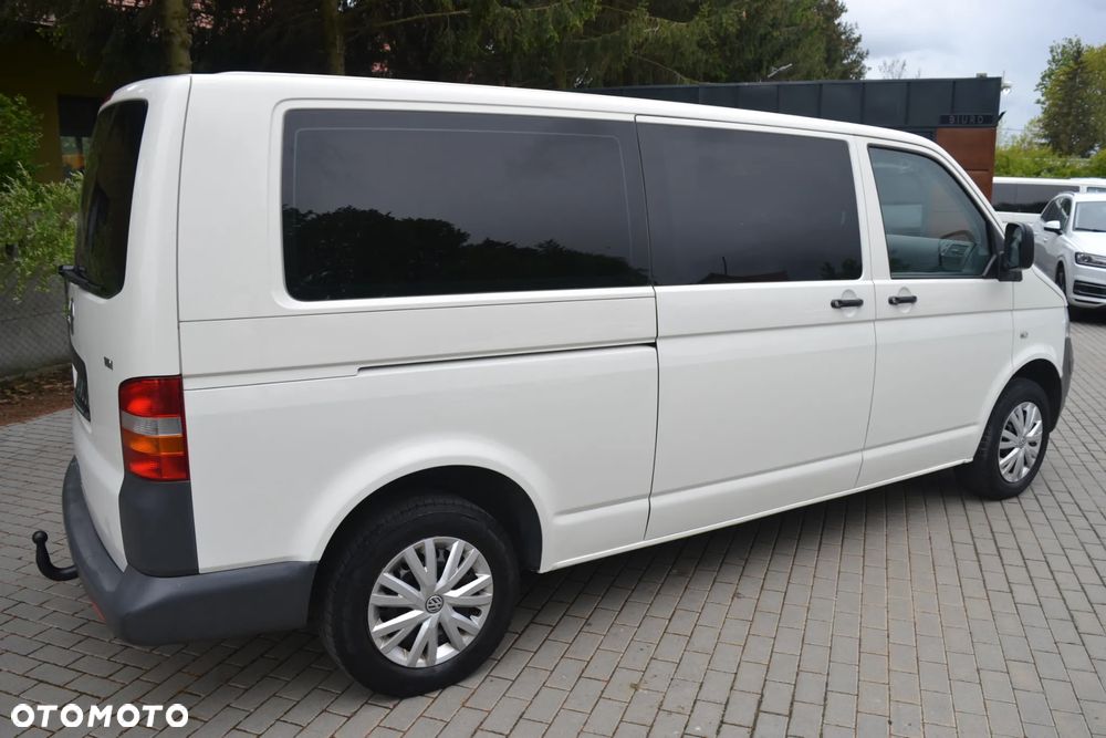 Volkswagen Transporter Caravelle Lang Comfortline - 26