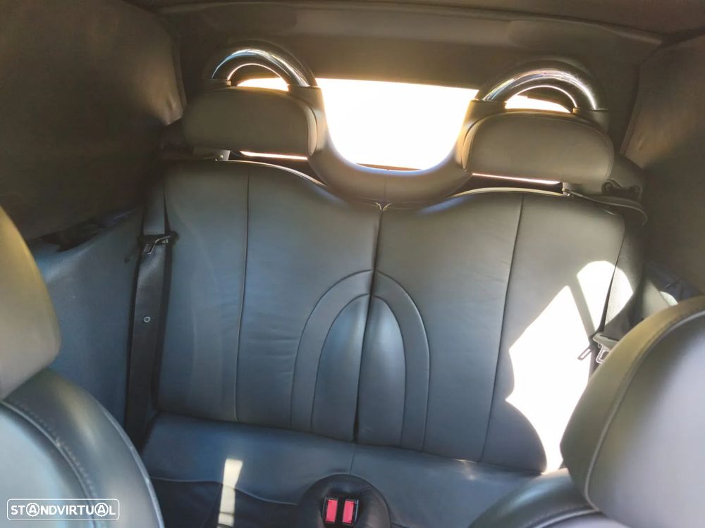 MINI Cabrio Cooper - 12