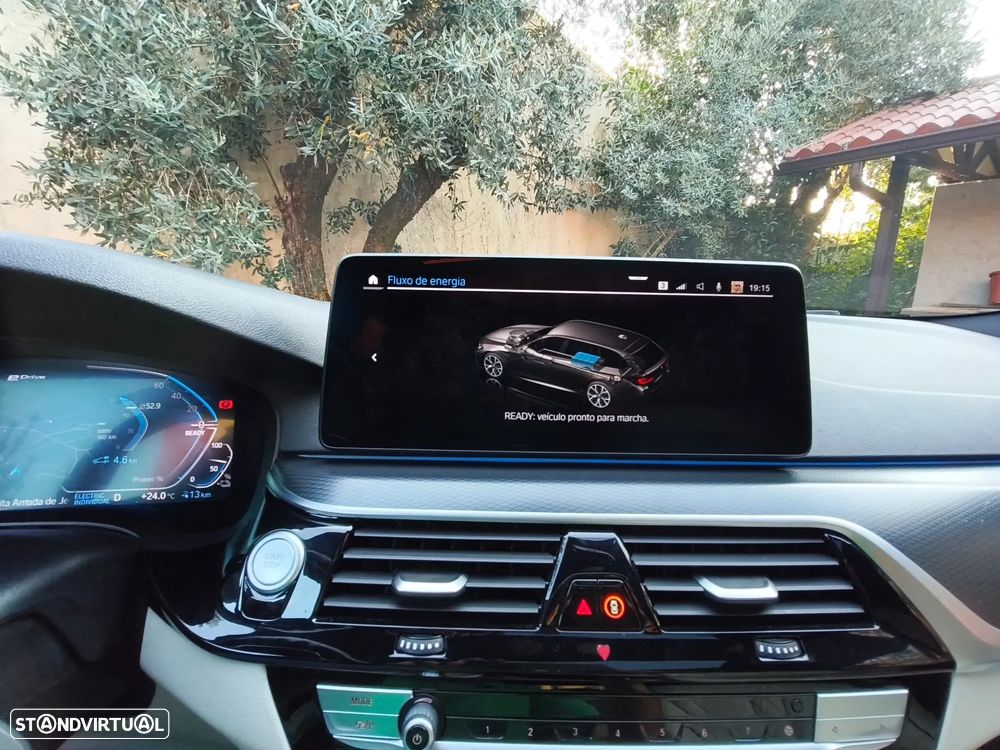 BMW 530 e Pack Desportivo M - 28