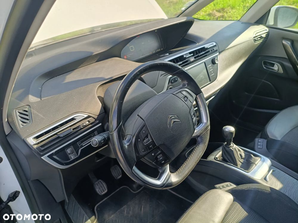 Citroën C4 2.0 HDi FAP Exclusive - 13