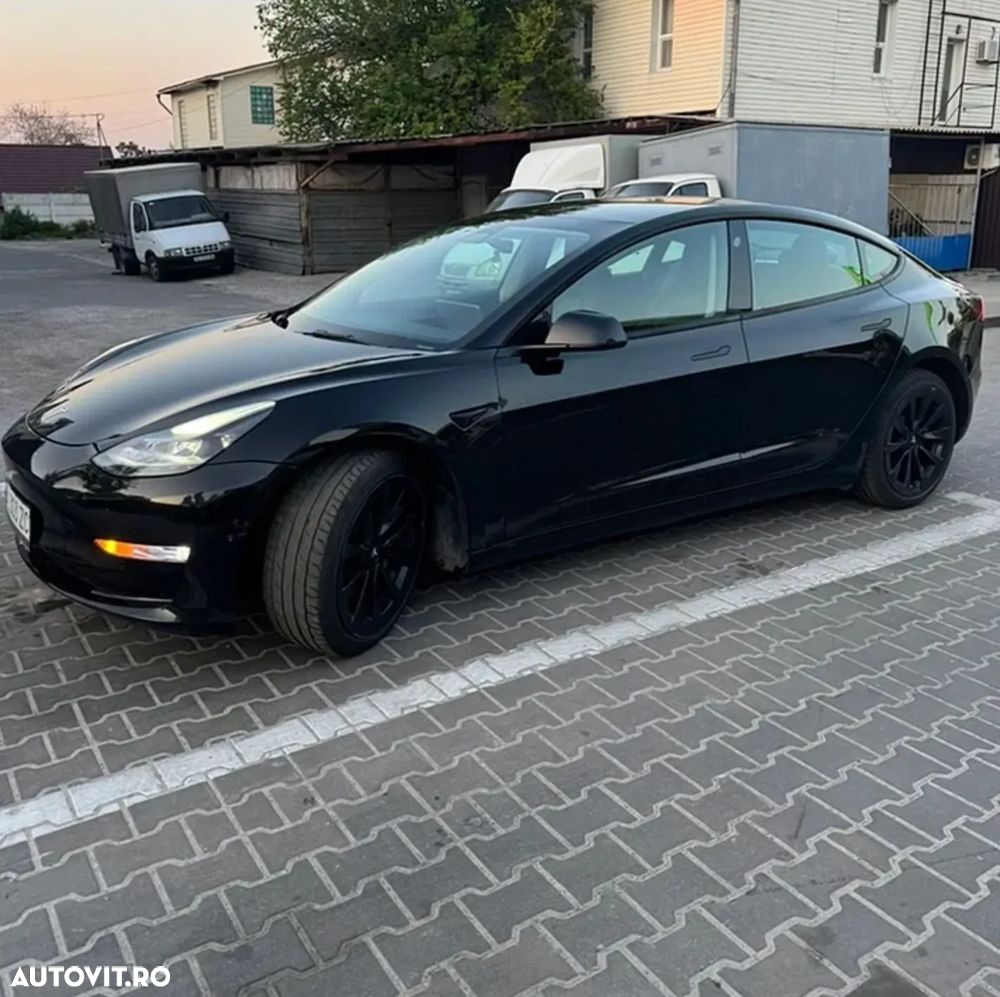 Tesla Model 3 Long Range AWD Premium - 3