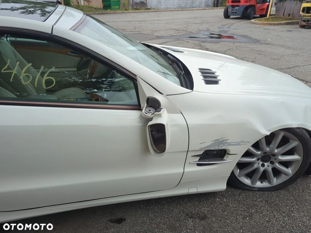 Mercedes-Benz SL - 15